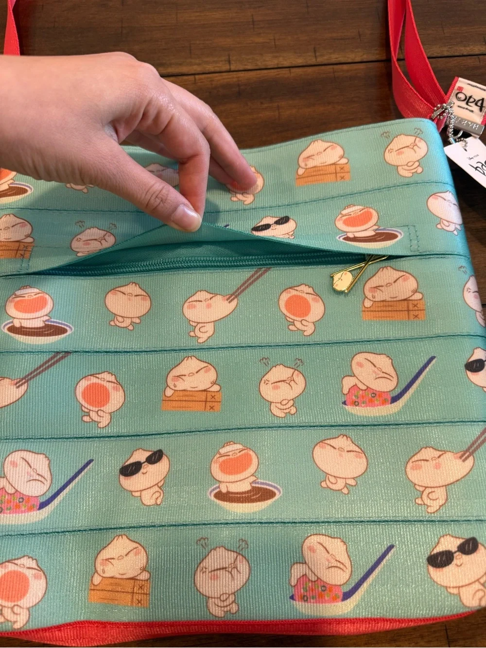 Harvey’s Pixar Bao Streamline Crossbody